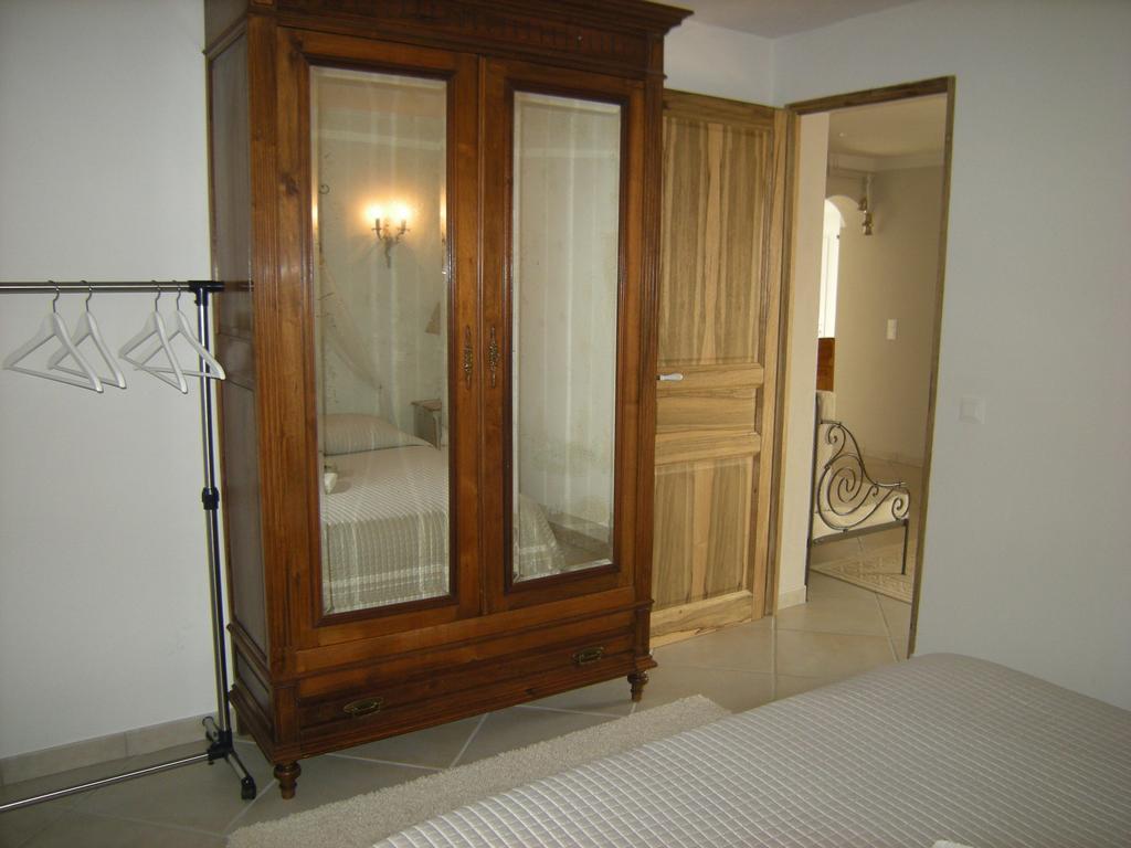 Le Grand Barsan Apartment Vaison-la-Romaine Cameră foto